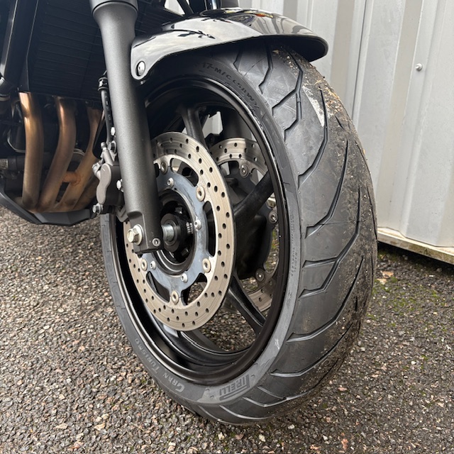 3569 YAMAHA 600 XJ6 2012 (2)